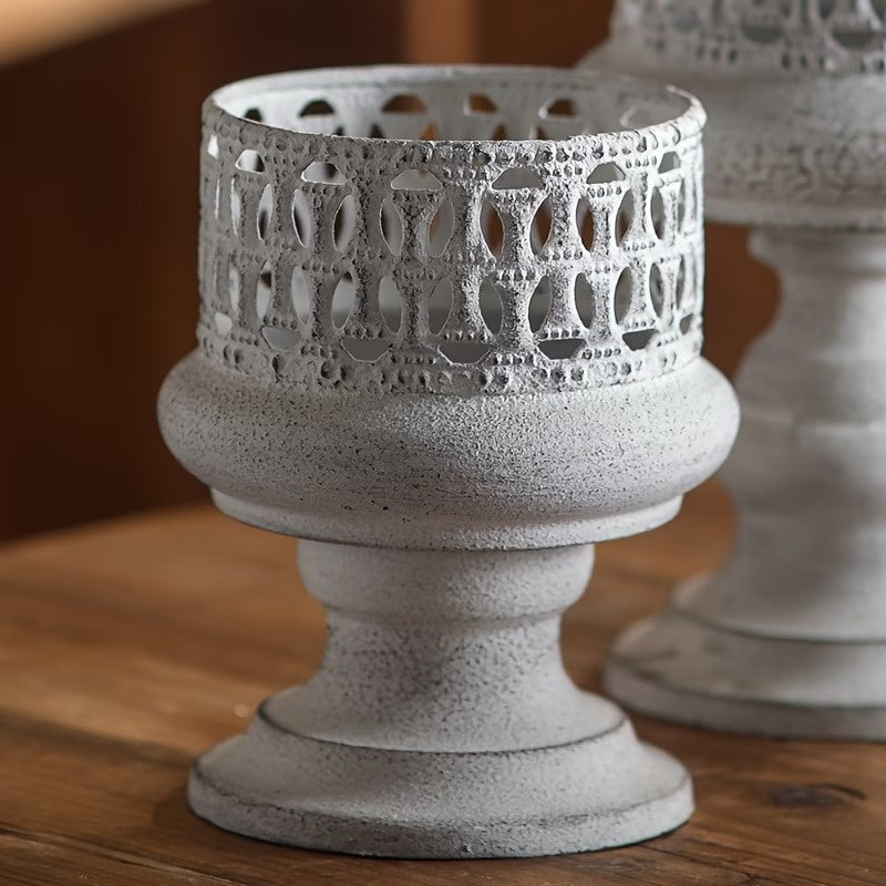 Kerzenhalter-Set mit durchbrochenem Muster