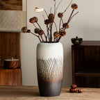 Zylindervase mit Kreuzmuster